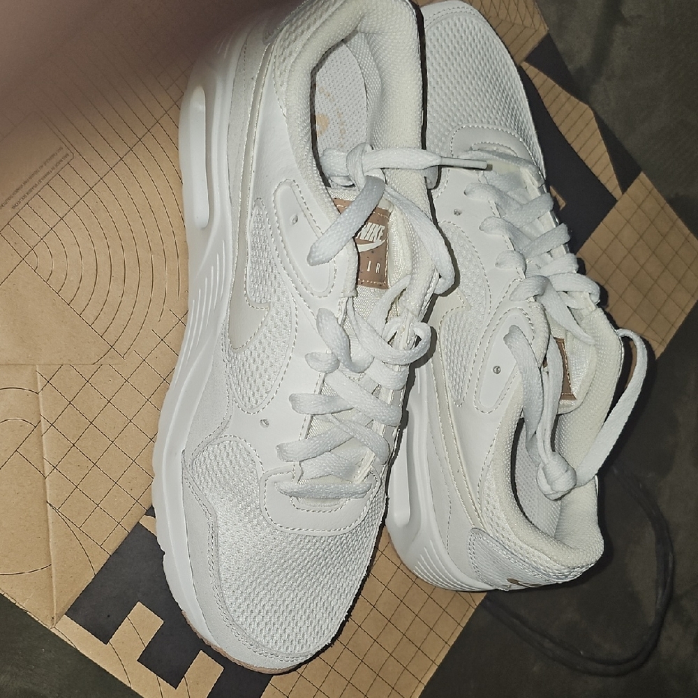 Nike Women's White and Brown Sneakers